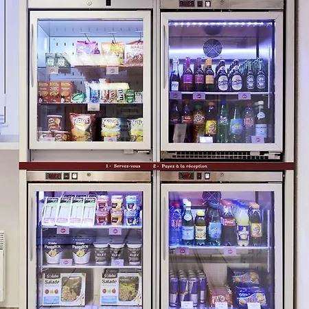 马恩河谷 - 圣蒂博德维涅普瑞米尔经典酒店 圣提波德斯