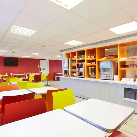 Hotel Premiere Classe Marne La Vallee - Thibault Des Vignes 2*