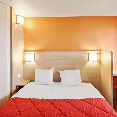 Hotel Kyriad Eco - Marne-la-vallee 2*