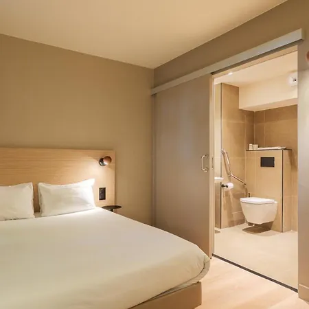 Hotel Kyriad Eco - Marne-la-vallee 2*