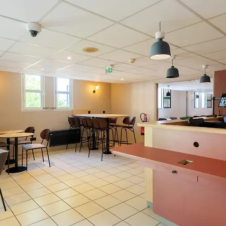 Kyriad Eco - Marne-la-vallee 圣提波德斯