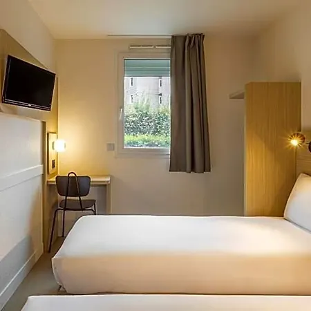 Kyriad Eco - Marne-la-vallee 圣提波德斯