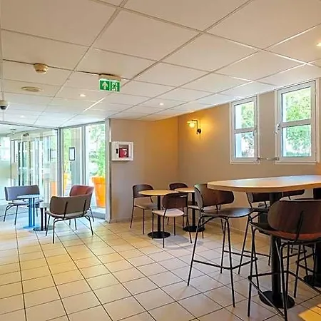 酒店 Kyriad Eco - Marne-la-vallee 圣提波德斯