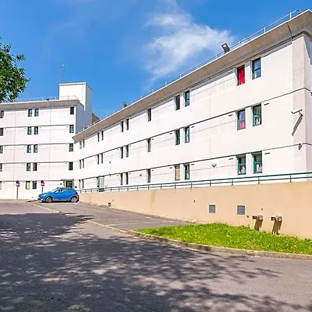 Kyriad Eco - Marne-la-vallee 2* 圣提波德斯