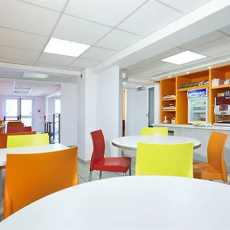 Premiere Classe Marne La Vallee - Thibault Des Vignes Saint-Thibault-des-Vignes