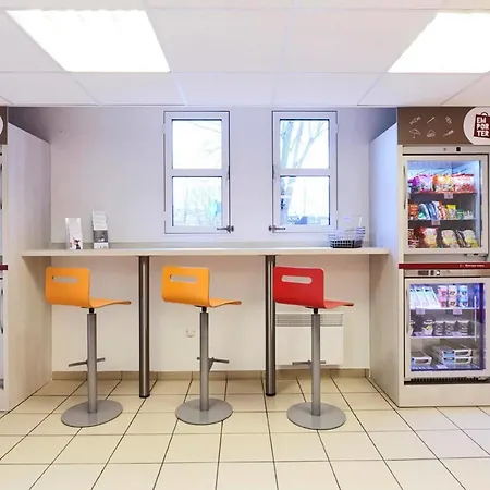 Premiere Classe Marne La Vallee - Thibault Des Vignes Saint-Thibault-des-Vignes