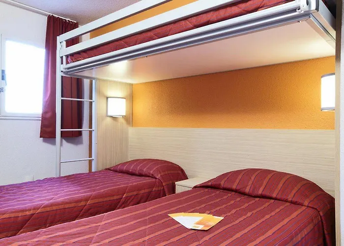 Kyriad Eco - Marne-la-vallee ホテル 2*