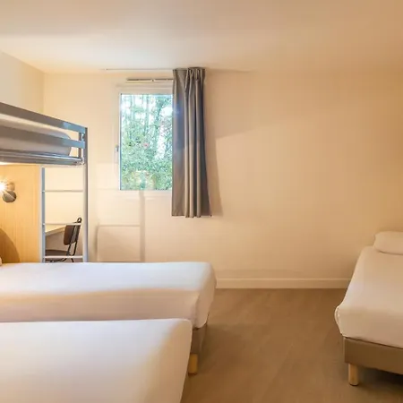 Kyriad Eco - Marne-la-vallee Hotel