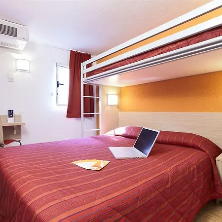 Hotel Premiere Classe Marne La Vallee - Thibault Des Vignes 2*